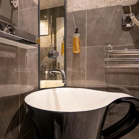 ホテル ル ムーリス ニース