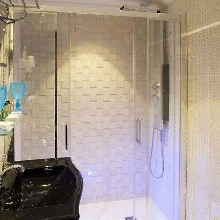 Le Meurice Hotel 3*
