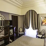 Le Meurice Hotell 3*