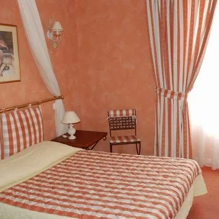 Отель Le Meurice