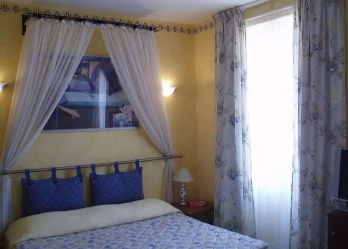 Szálloda Le Meurice 3*