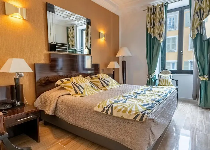Szálloda Le Meurice 3*