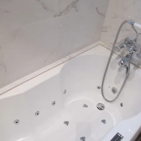 Le Meurice Hotel 3*