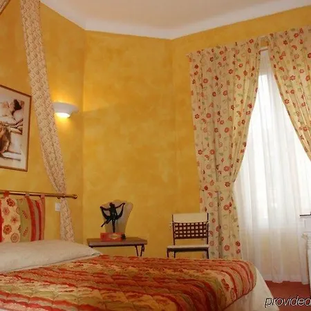 Le Meurice 3*